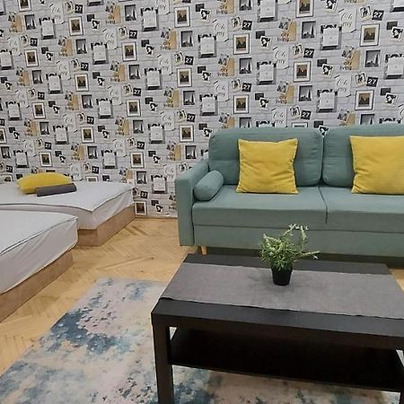 Studio 4 Apartment In The Party District Budapest Exterior photo